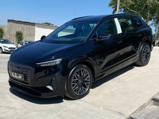 📣🚗 آئودی Q5 بلک پکیج